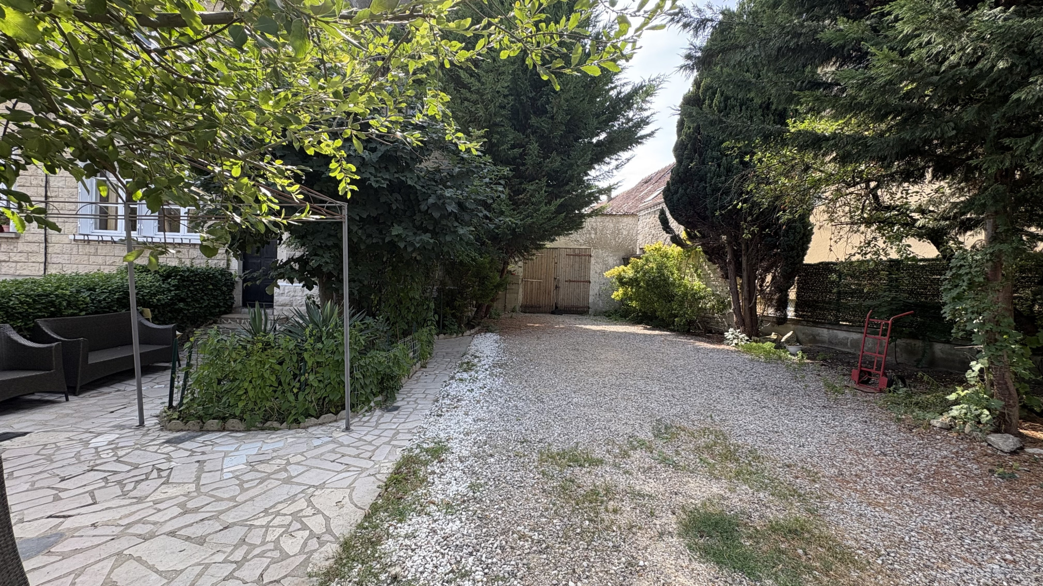 Cires-lès-mello maison de 112m2